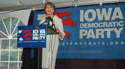 Klobuchar convention events raise her national profile