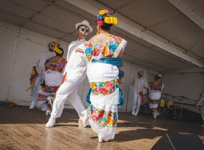Mankato Latinos celebrate Day of the Dead amid deportations and anti-immigrant rhetoric 
