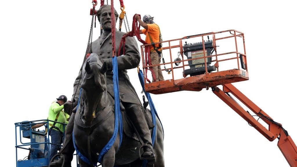 Virginia cuts Confederate Gen. Robert Lee statue into pieces MPR News