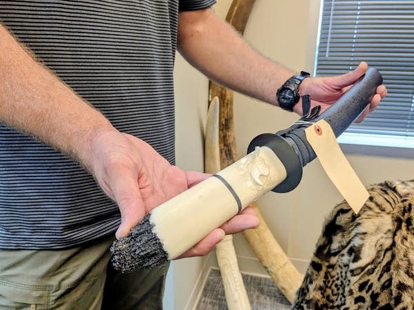 Undercover agent hunts for poachers in Minnesota