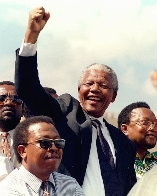 0d74b5-20131211-nelson-mandela.jpg
