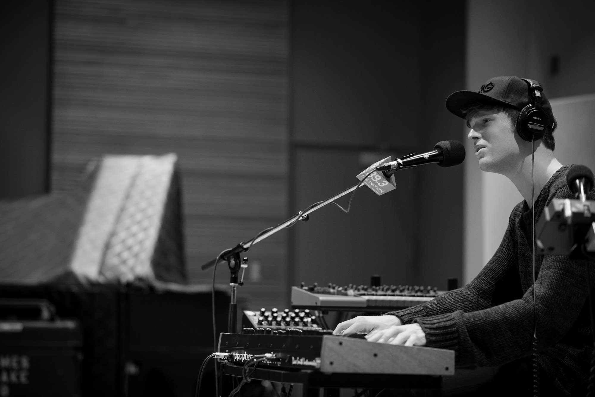Cutting-edge UK producer/singer James Blake performs at The