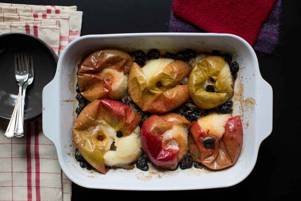 Baked apples