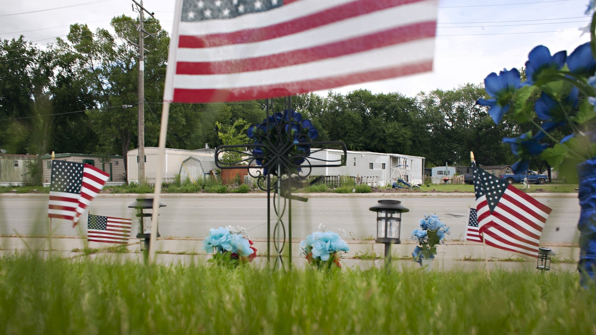 Killing of Fargo police officer leaves questions about motive - Vimarsana News