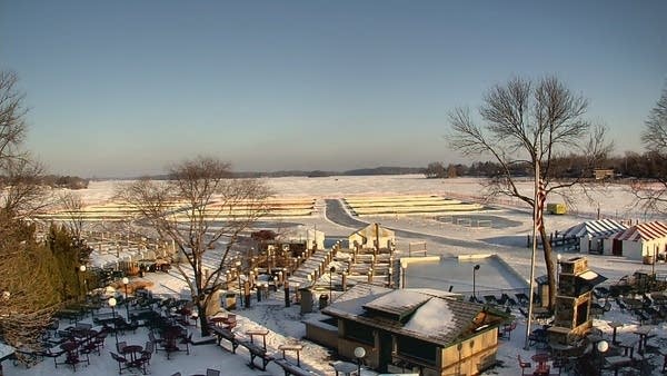 January thaw hits high gear today; mild and misty weekend