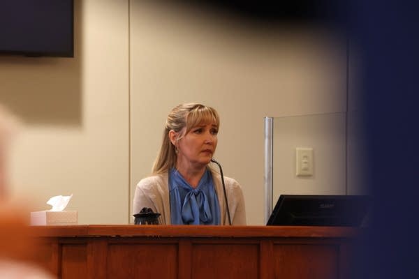 Defense may rest after Sen. Nicole Mitchell testifies in her burglary trial