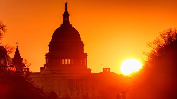 Warnings of permanent layoffs in case of shutdown