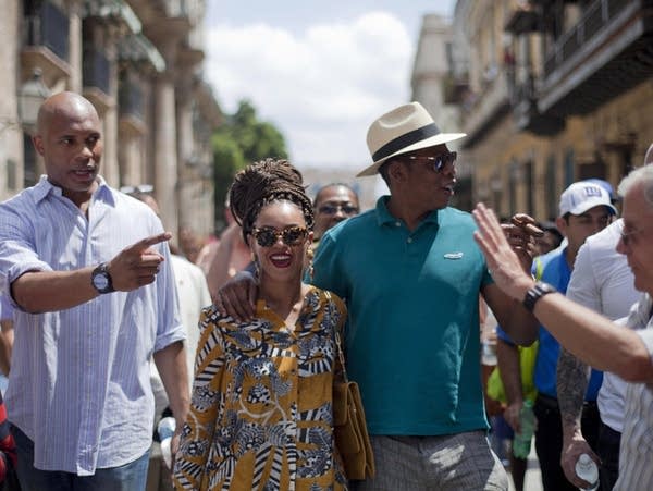 Coffee Break: Musical romances