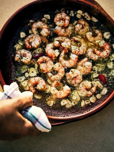Gambas al Ajillo (Garlic Shrimp)