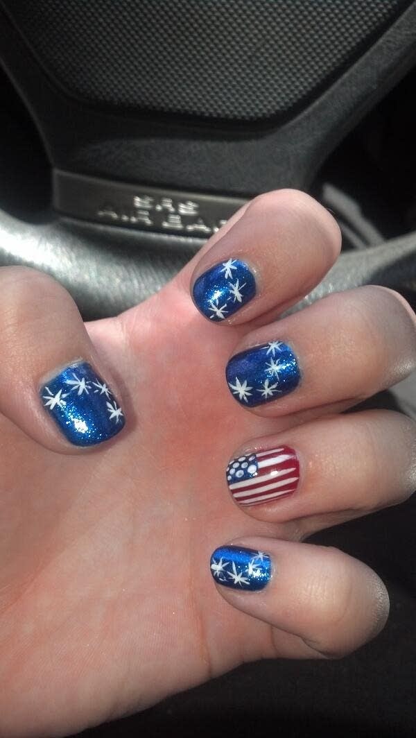 flag_nails
