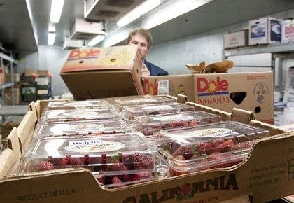 Food banks seek new food sources as deliveries rise