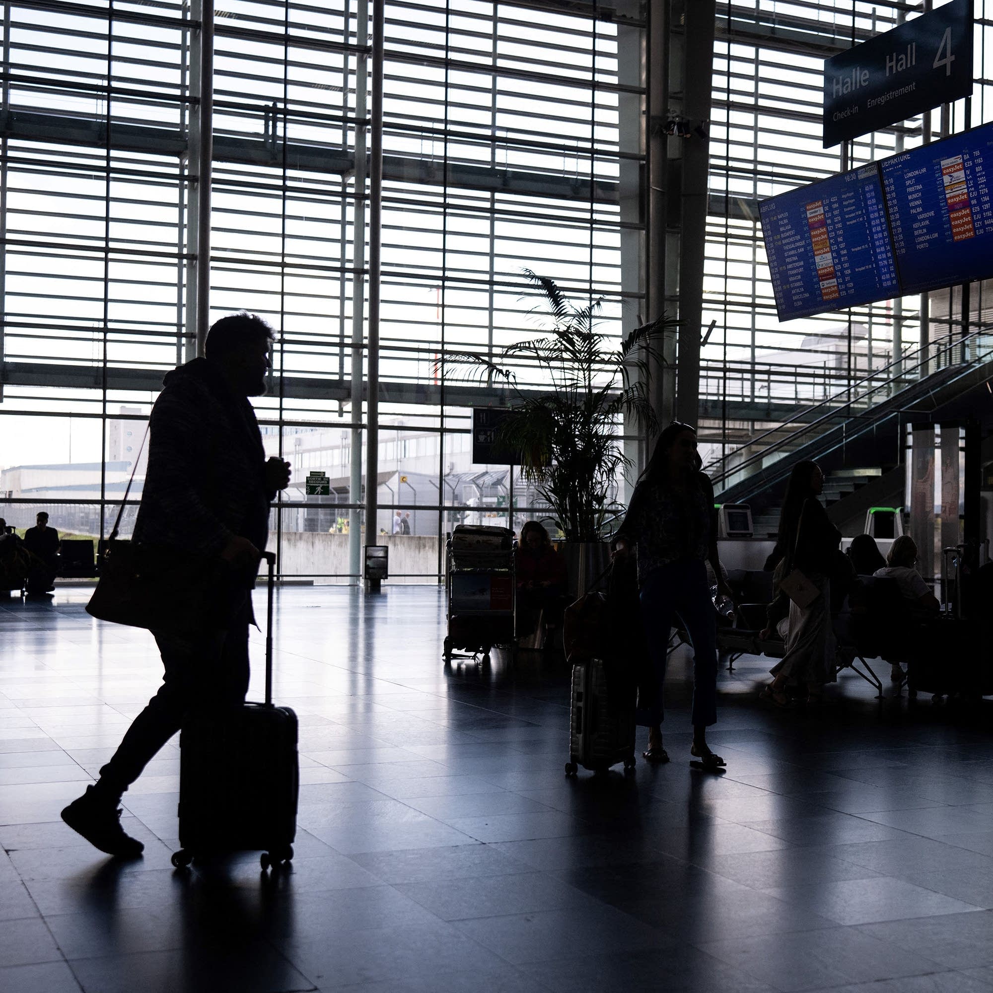 The EU introduces new border controls
