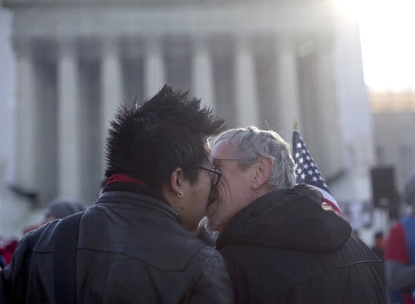 Justices cast doubt on Federal Defense of Marriage Act