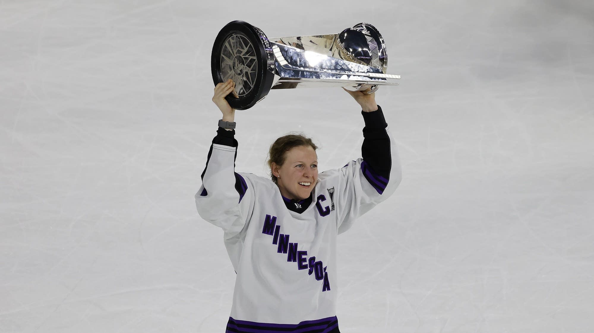U.S. Olympian, Frost captain Coyne Schofield taking PWHL season off after announcing her pregnancy