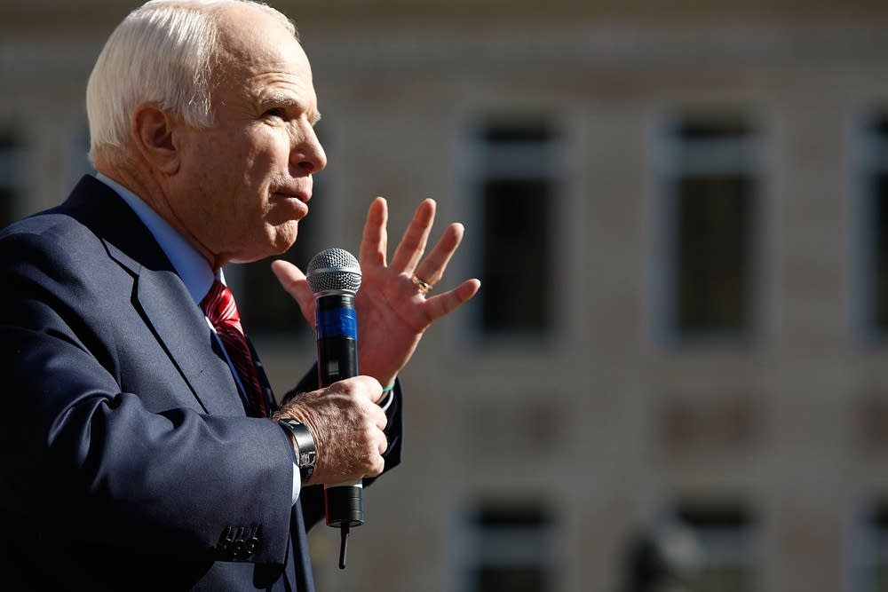 McCain campaigns in Ohio for a second day