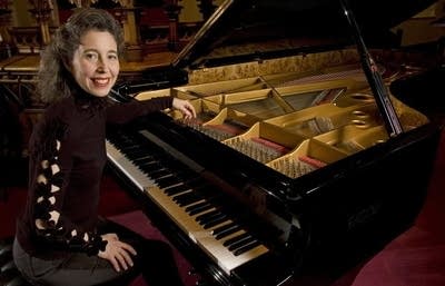Angela Hewitt