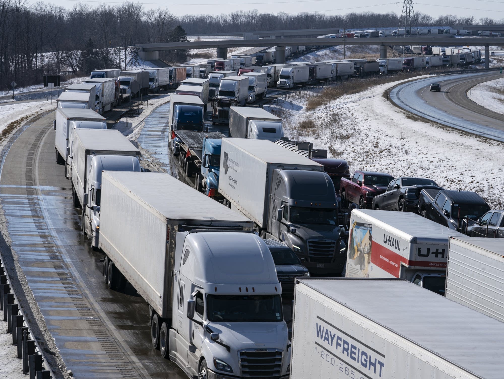 U.S.-Canada truck blockade extends to North Dakota border | MPR News