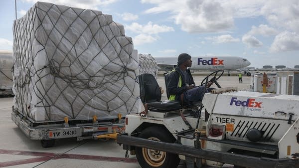 A pandemic-era surge in demand for cheap goods from China provided a boost to air cargo companies like FedEx.