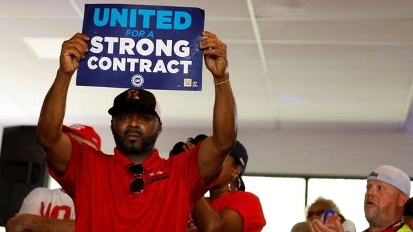 4-day workweek, full-time pay