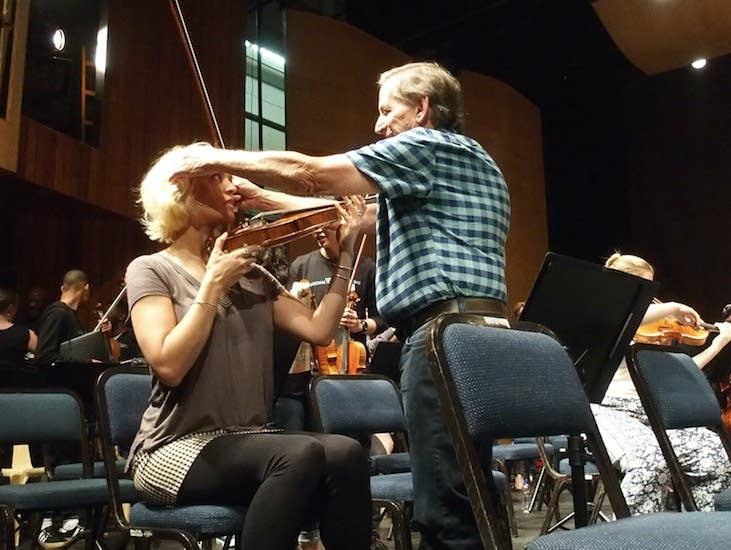 Dessa, not dropping Roger Frisch's very fine violin.