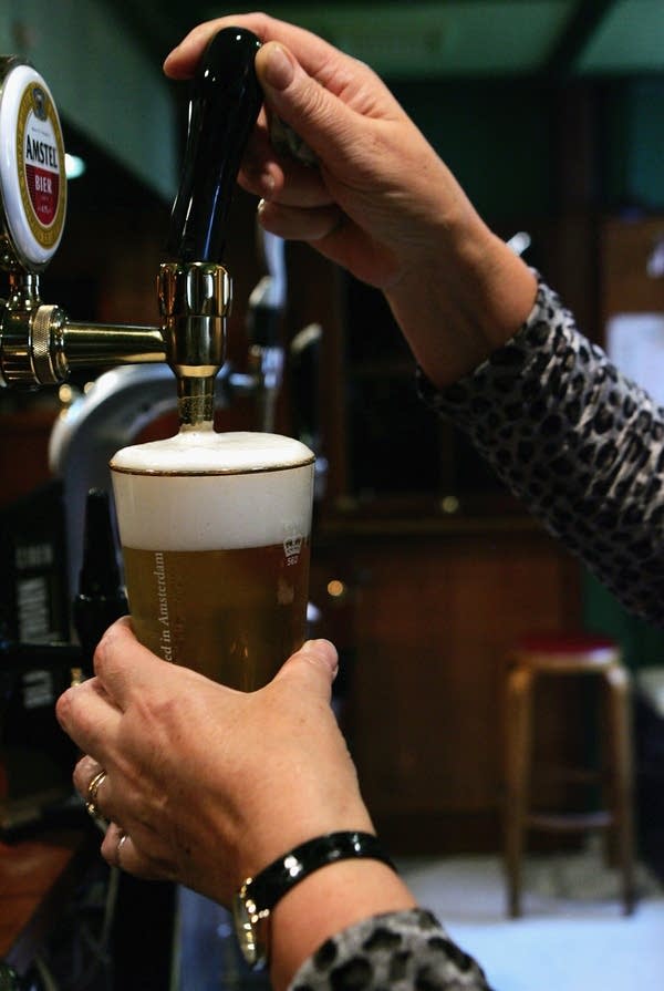 Study: Stadium beer vendors often serve the drunk and underaged – Twin  Cities