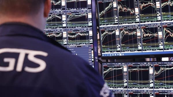 Wall Street’s momentum continues