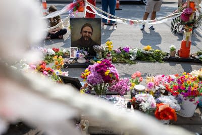 Alex Pretti's parents say feds shielding the agents who killed him