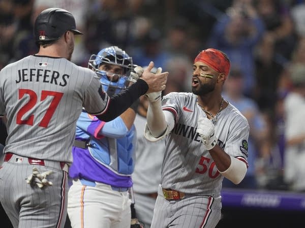 McMahon and Beck homers send MLB-worst Rockies to a 6-4 win over the Twins 