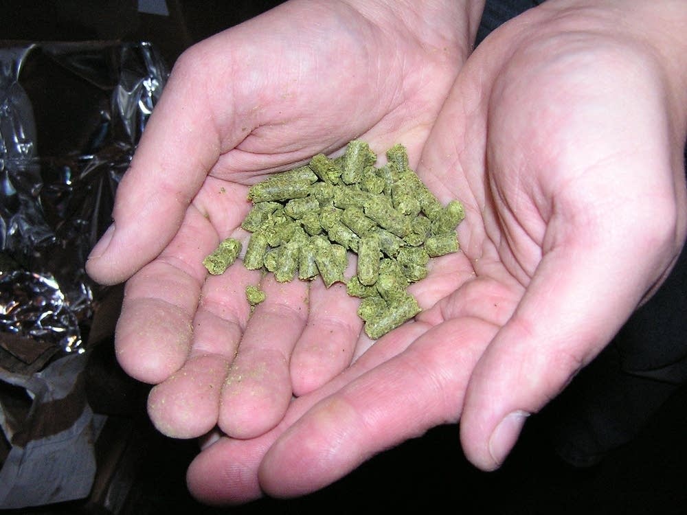 Hop pellets