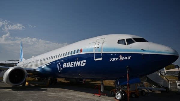 Boeing drags down the Dow