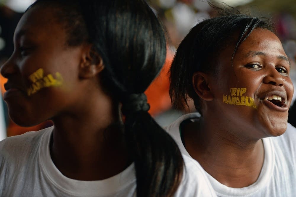 Faces carry messages