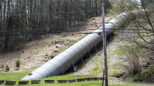 Building pipelines is a long, complicated process, but could create jobs and long-term economic benefits for the producers of natural gas in places like West Texas.