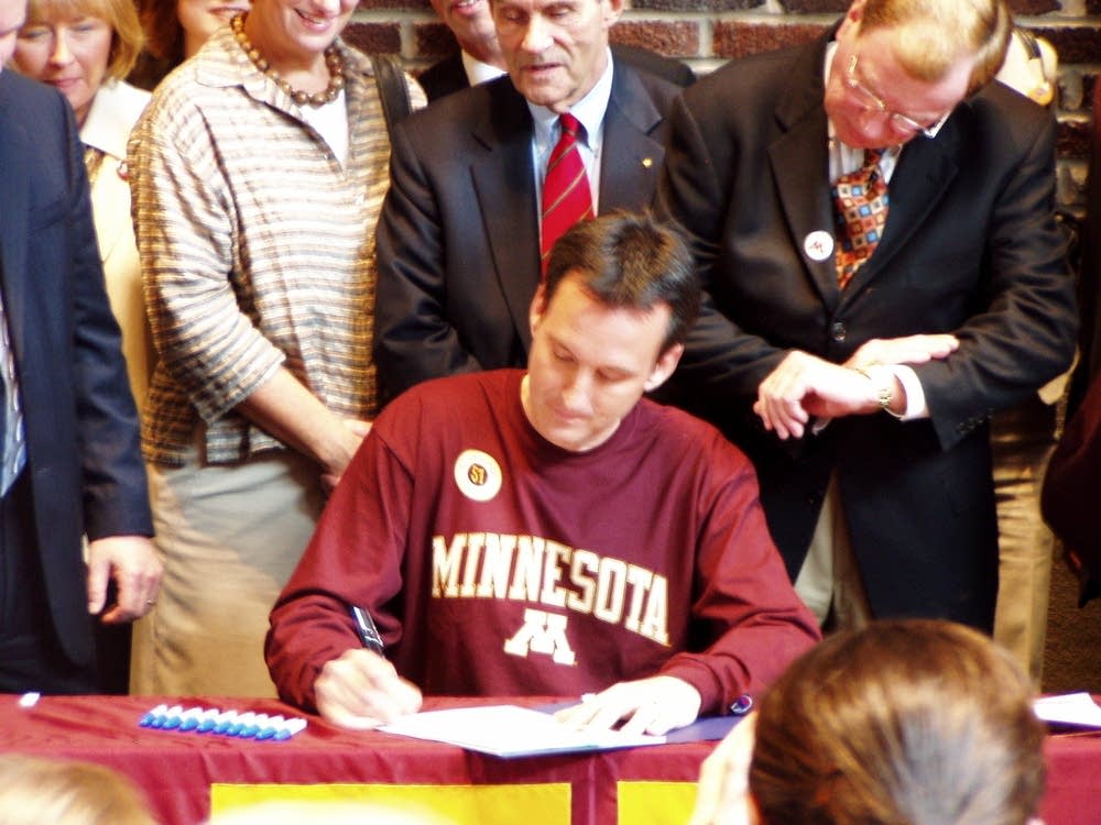 One signature = one stadium