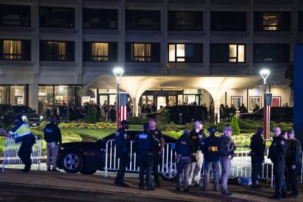 Gunshots Fired In Lobby Of Hotel Hosting The White House Correspondents' Dinner With President Trump