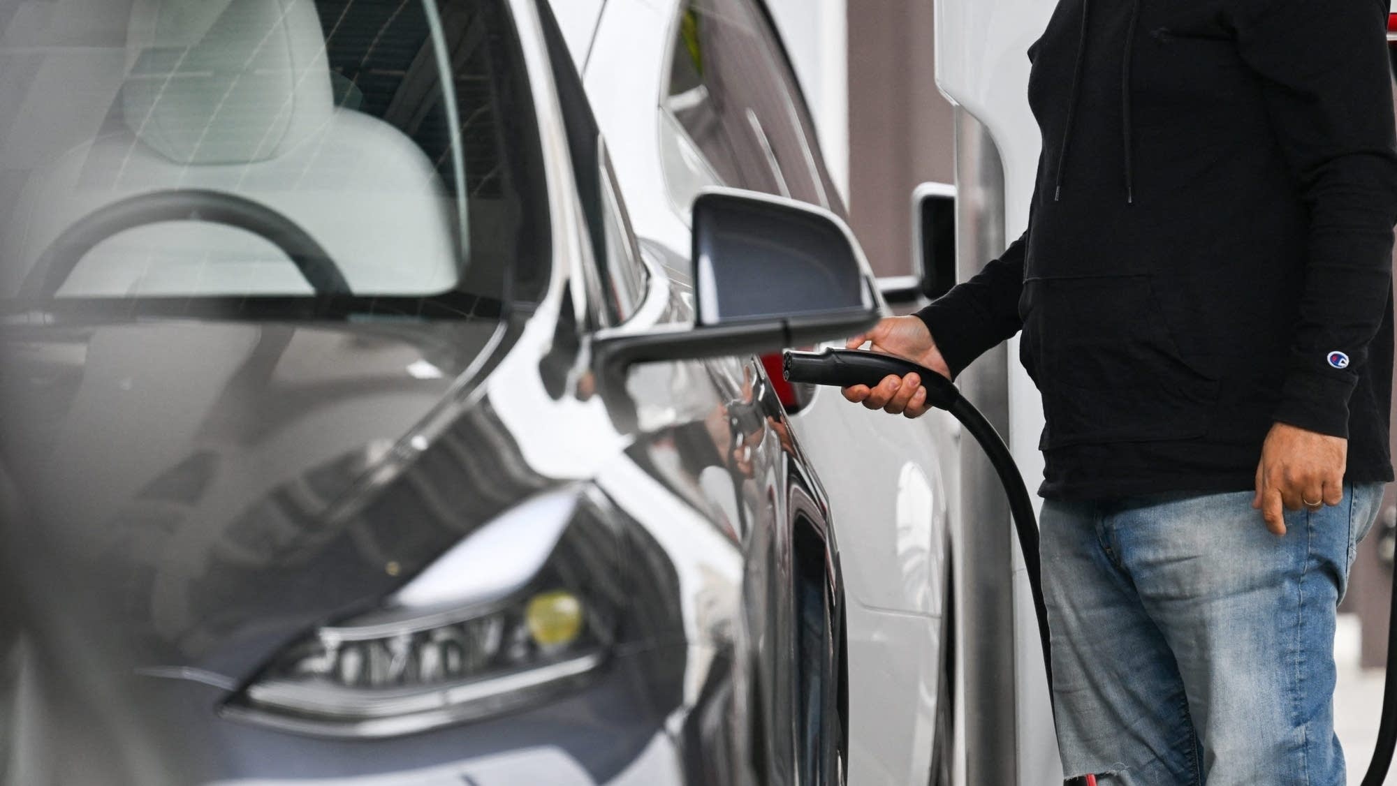Why some drivers are still hesitant to go electric