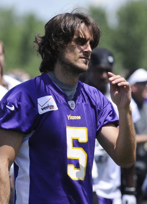 Chris Kluwe, Minnesota Vikings reach settlement to avert lawsuit - ESPN