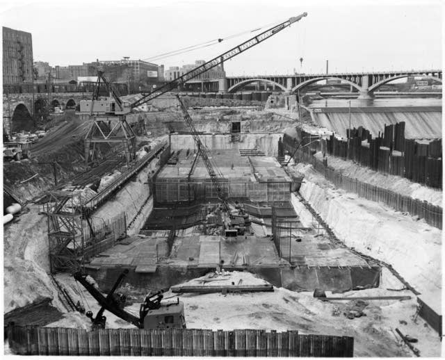 Constructing upper lock