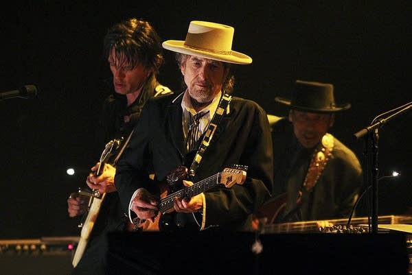Today in Music History: Happy Birthday Bob Dylan