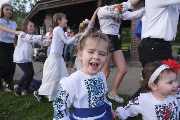 Ukrainian Minnesotans celebrate International Vyshyvankas Day