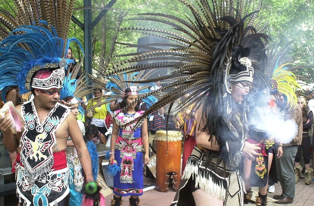 Aztec dancers