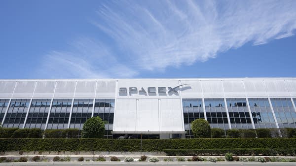 Why SpaceX stock soared, then stumbled