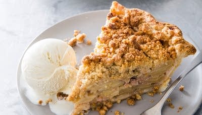 Pennsylvania Dutch Apple Pie