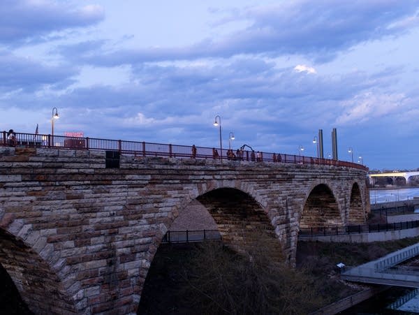 Coffee Break: Bridge Songs