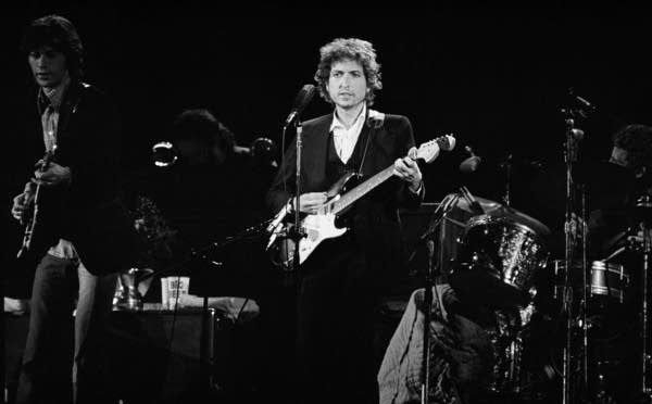 Bob Dylan's vast archive finds a home in Oklahoma