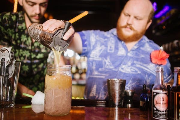 Eating and Drinking with Rachel Hutton: Torpedo Room