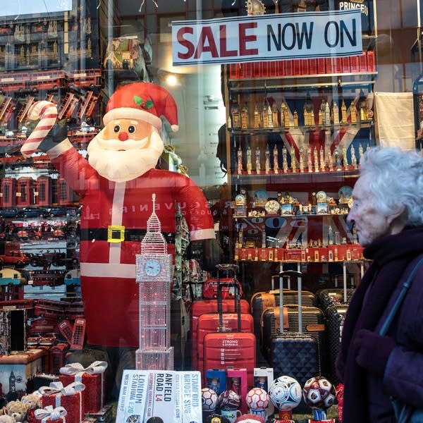 Holiday hiring hustle and bustle