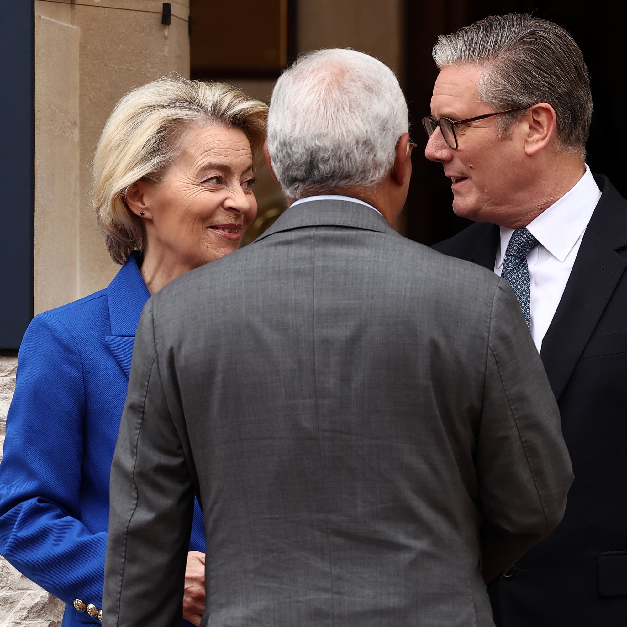 cover of episode The European Union and the U.K. are set to announce trade deals