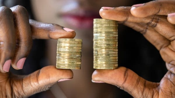 How are new state salary transparency laws working in this economy?