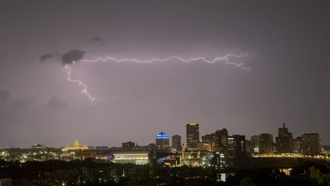 Severe storms knock out power to thousands across Minnesota