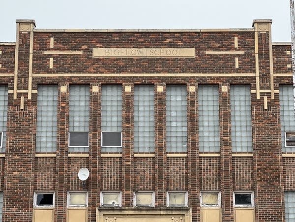 f0846d-20250731-oldschools03-600 Pictures: Old school buildings remember the past of Minnesota